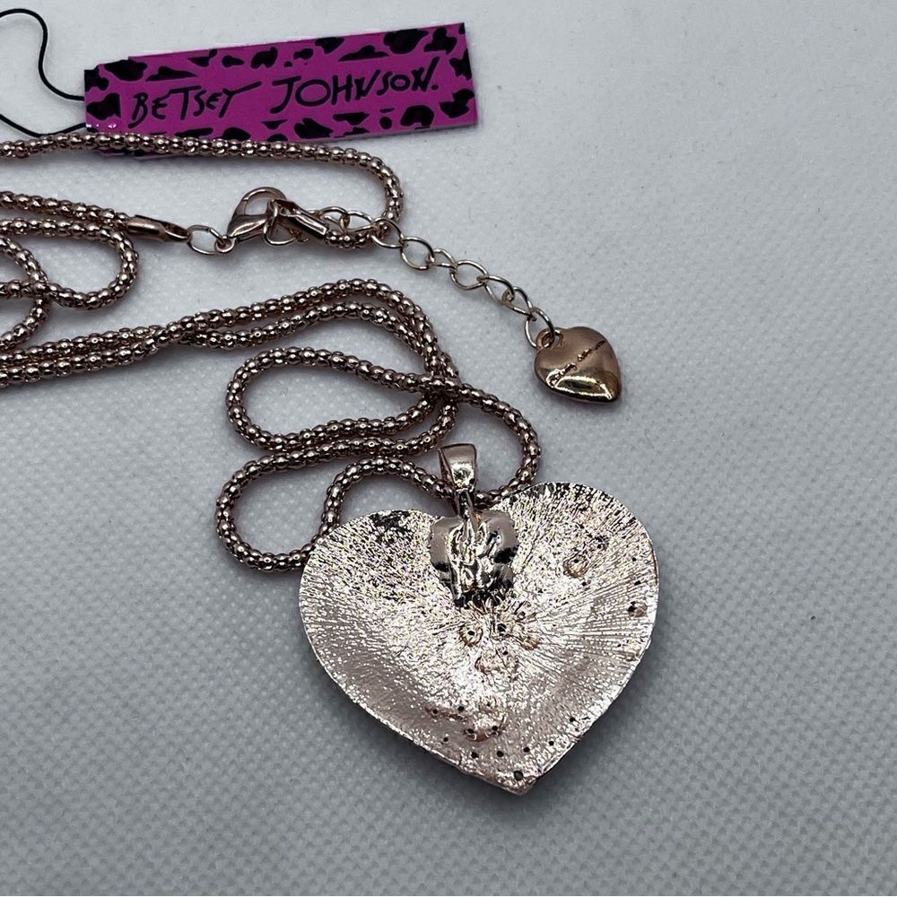 NECKLACE! Betsey Johnson “For Love of the Game” Rhinestone Pendant BNWT - Picture 4 of 5